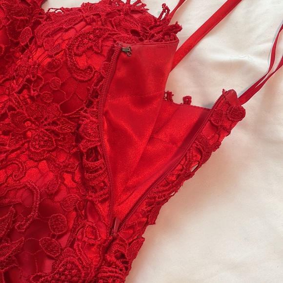 Vintage Red Satin Embroidered Lace Cocktail Dress - Picture 6 of 10